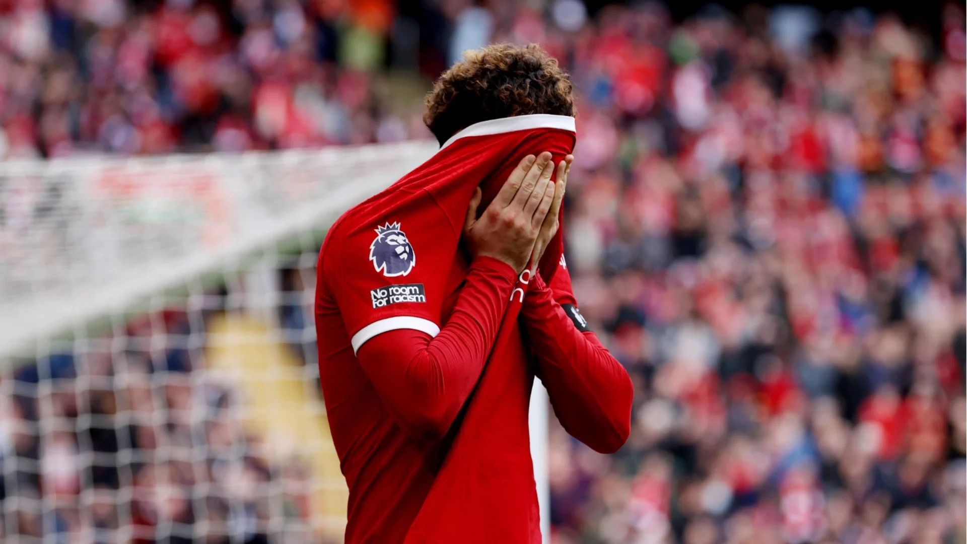 Един от най-сърцатите играчи на Ливърпул избухна: В л*йната сме! Трябва да бъдем като кучета на терена