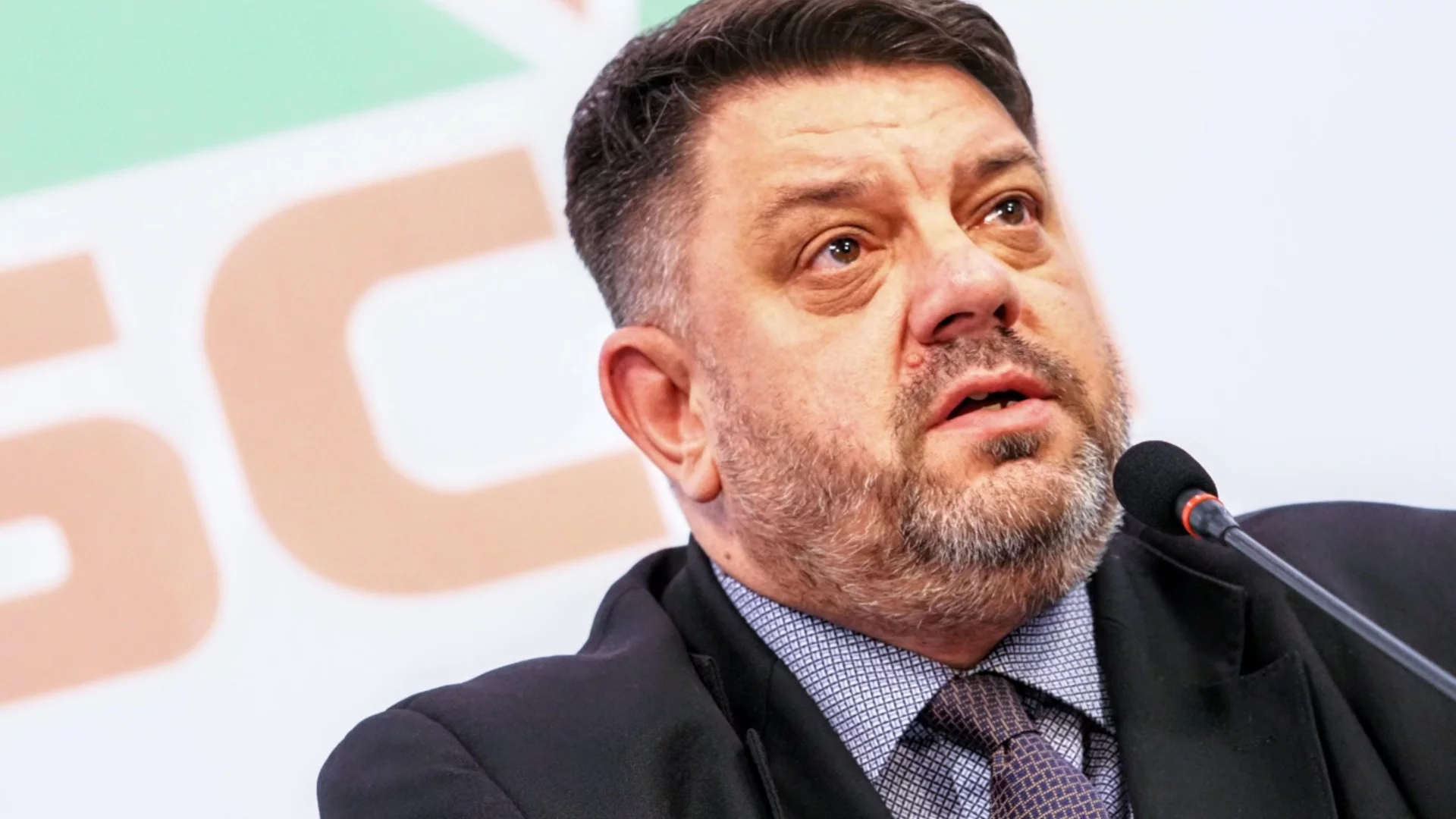 "Това е нашата червена линия": БСП настоява за социалните придобивки в бюджета, иначе напуска властта (ВИДЕО)