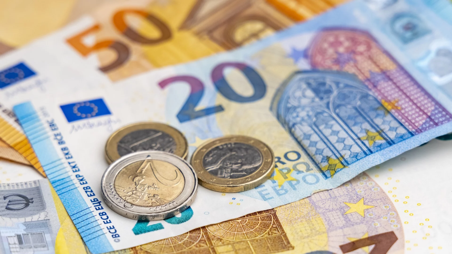 Почна се: Опит за плащане с фалшиво евро