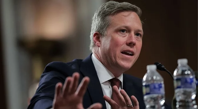 САЩ пробутват мирното си споразумение на Украйна, макар да са разбрали как Русия се готви за още война