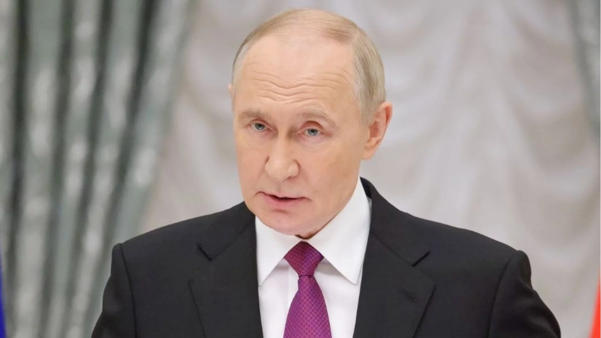 Путин бяга от украинското знаме като дявол от тамян: Киргизстан му скри цяло посолство (ВИДЕО)