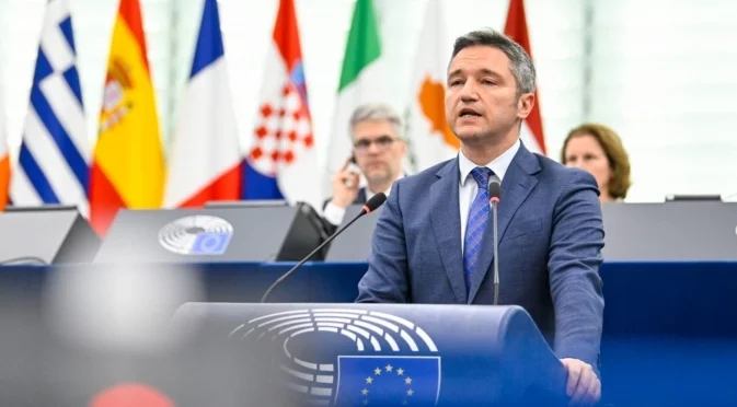 Вигенин: ЕК застрашава защитата на личните данни заради опростяване на законодателство