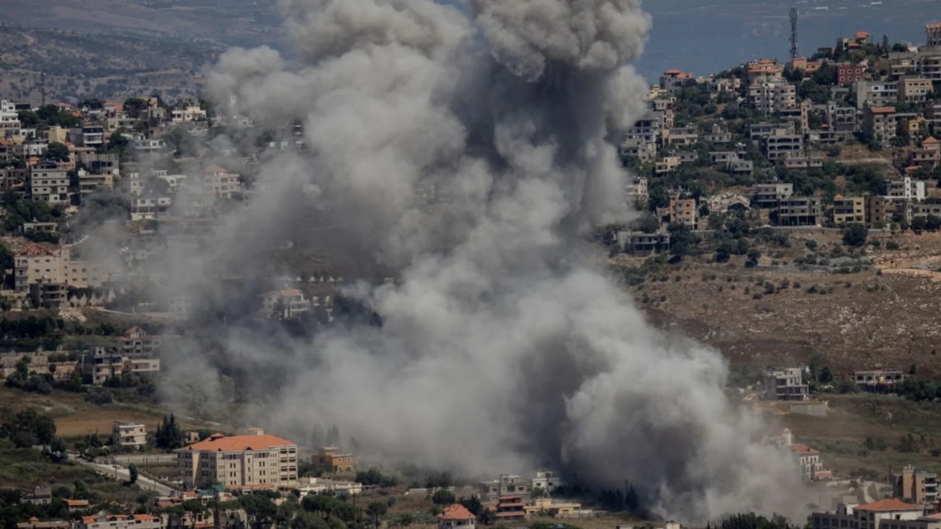 Израел отново удари “Хизбула“ в Южен Ливан