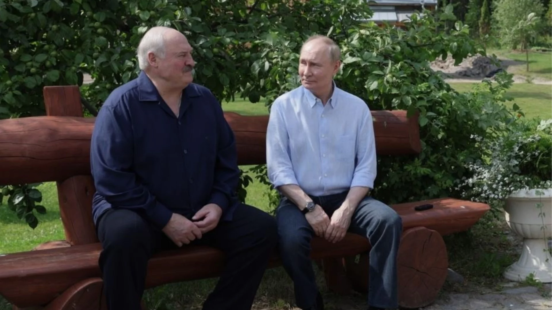 Лукашенко заплаши Зеленски: Приеми мирния план на САЩ, за да не загубиш Украйна