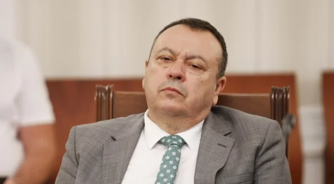 Заради бити в парламента сътрудници: ПП подават сигнал срещу Хамид Хамид (ВИДЕО)