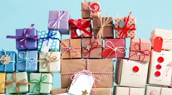 В Америка: Коледният шопинг намалява, тревога за икономиката