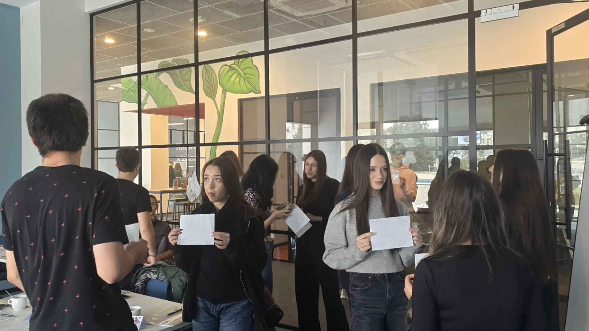 Ученици във Варна се учат да решават конфликти чрез училищна медиация