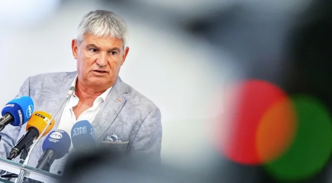 Няма как да се отреже отникъде