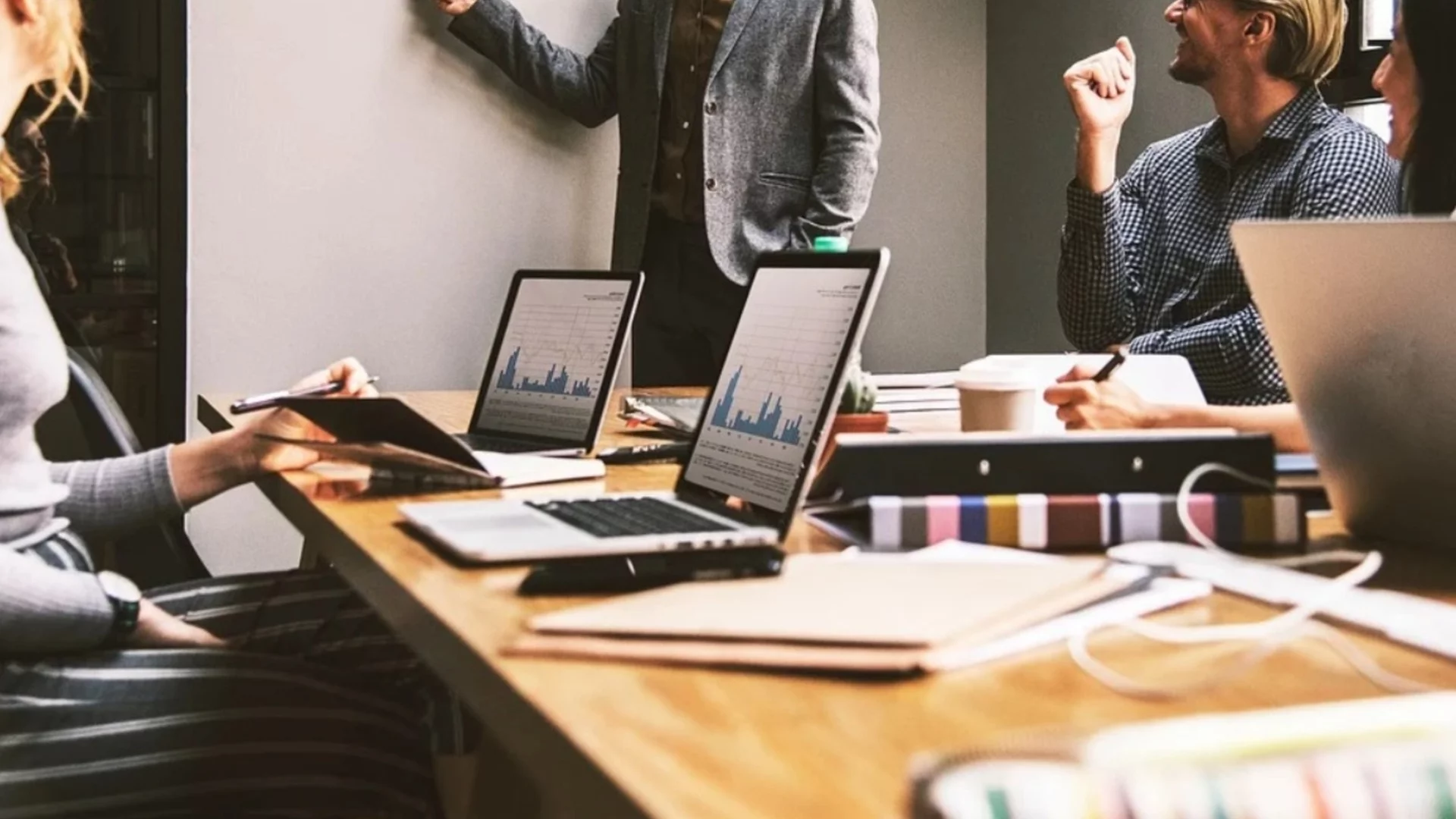 От Google към AI: как бизнесът печели видимост в новите резултати