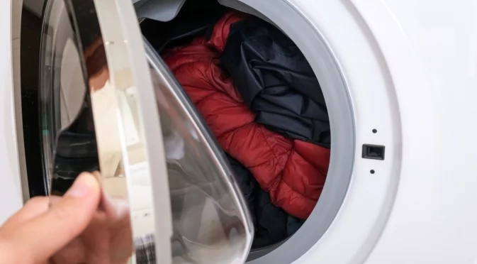 Пожарникари извадиха момиче, заклещено в пералня в Германия