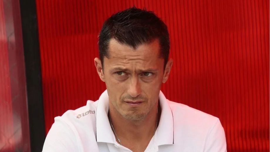 Янев разкри в последния момент - двамата са АУТ, ЦСКА ще бъде без българин