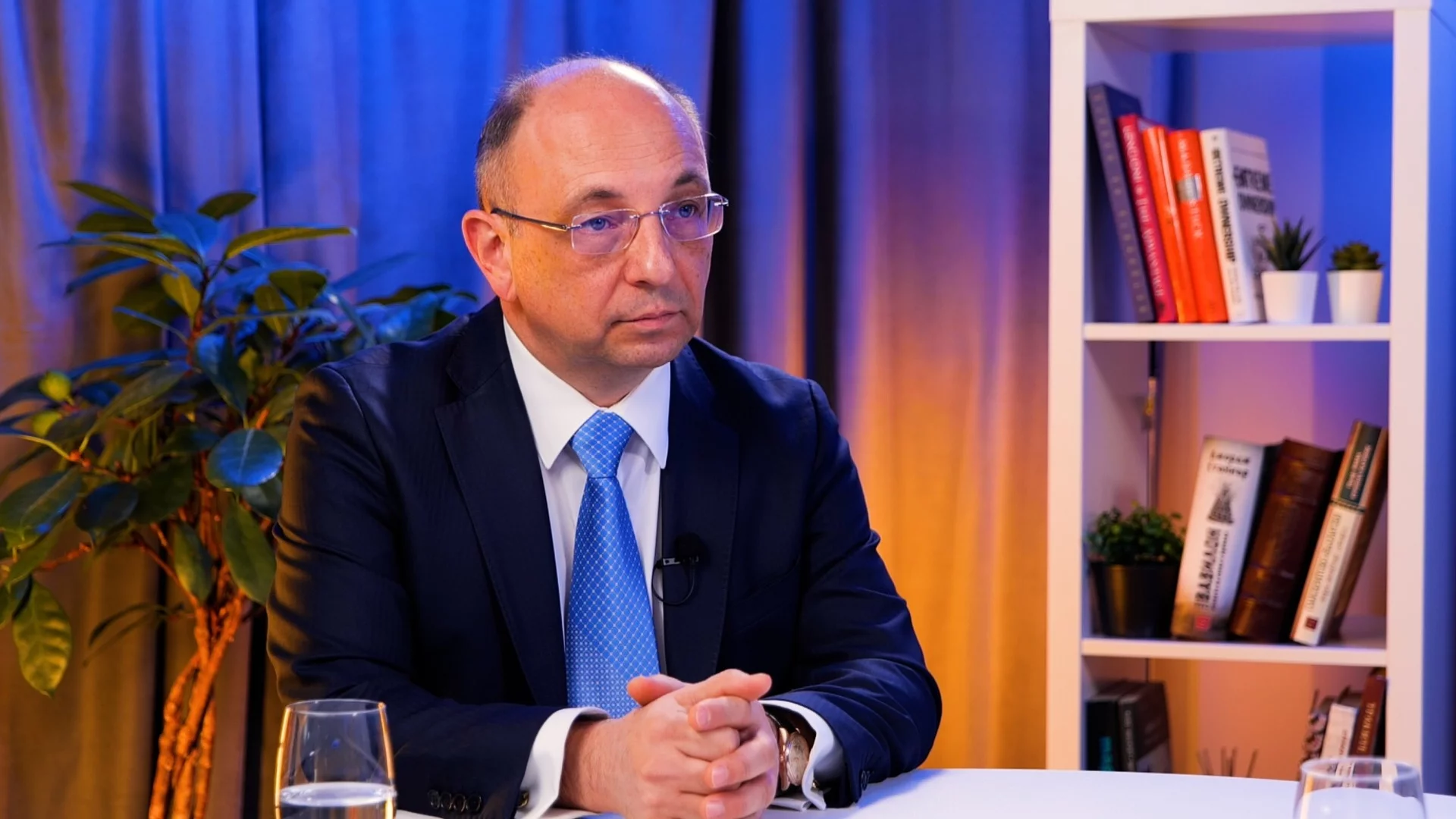 Намираме се в бюджетно блато "3, 5, 8": Николай Василев с критики