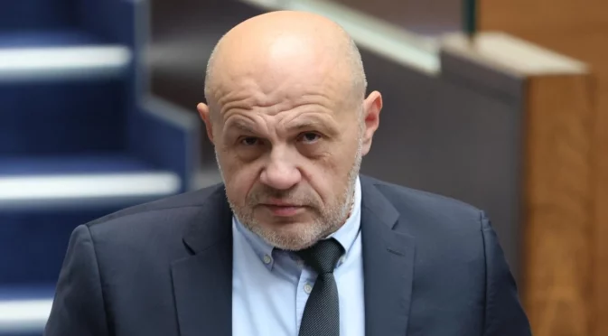 Дончев за бюджета: Не знам някой да е забогатял от преразпределение