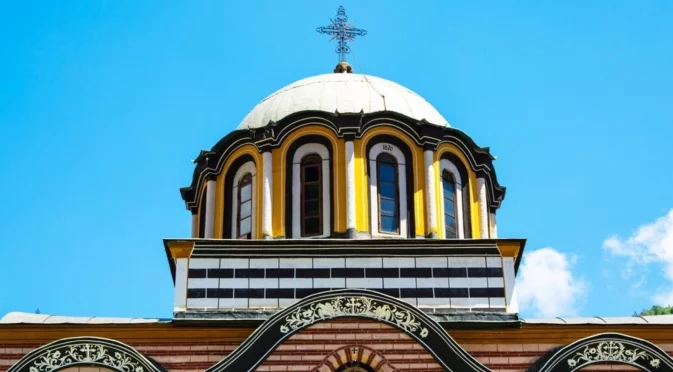 Почитаме голям църковен празник на 5 декември: Какви са традициите и какво се слага на трапезата