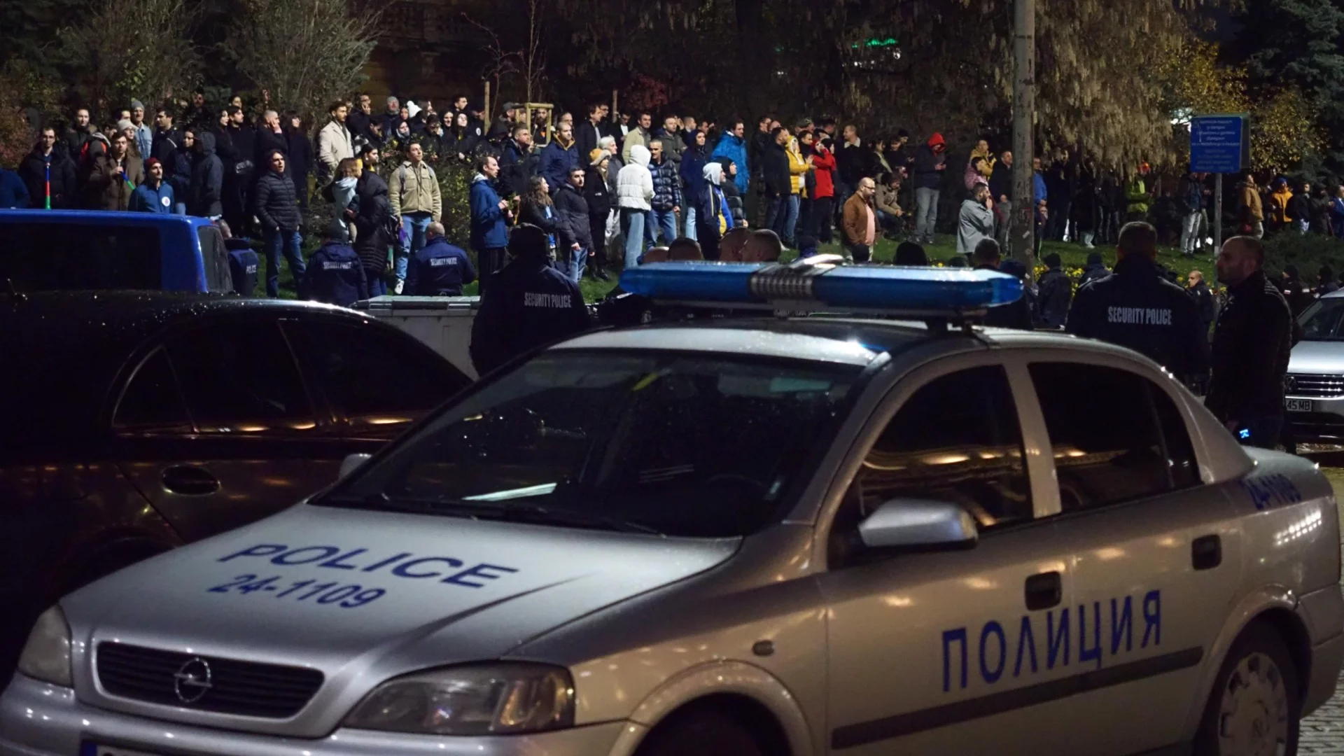 МВР подготвя палежи на Партийния дом и сблъсъци между протестиращи: "БОЕЦ" с твърдения