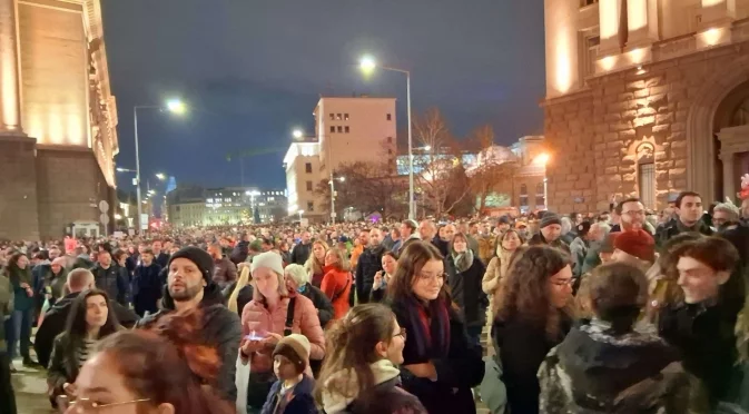 Отвори ли се кутията на Пандора с бюджета: Синдикати и работодатели на примерна Тристранка