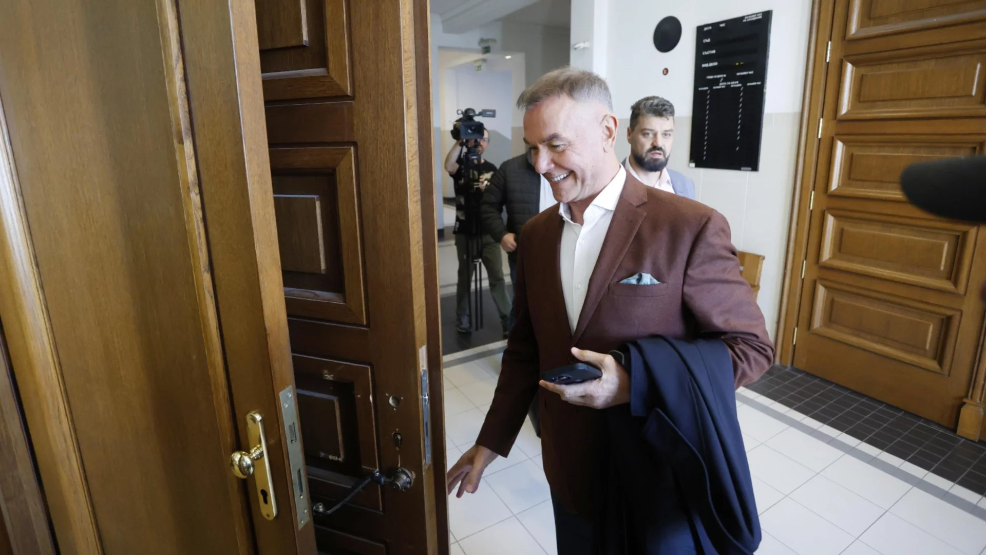 Гледат делото срещу Бобокови