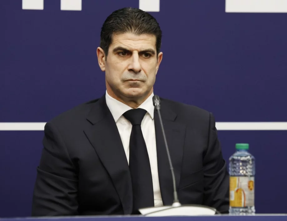 Прокуратурата гледа дали Гонзо има 8-ми клас - истинска ли е дипломата му за средно образование?