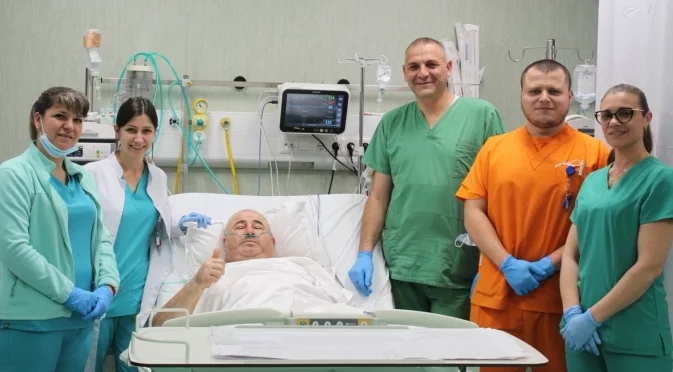 Прободен с нож в сърцето, спасен в "Сърце и Мозък"