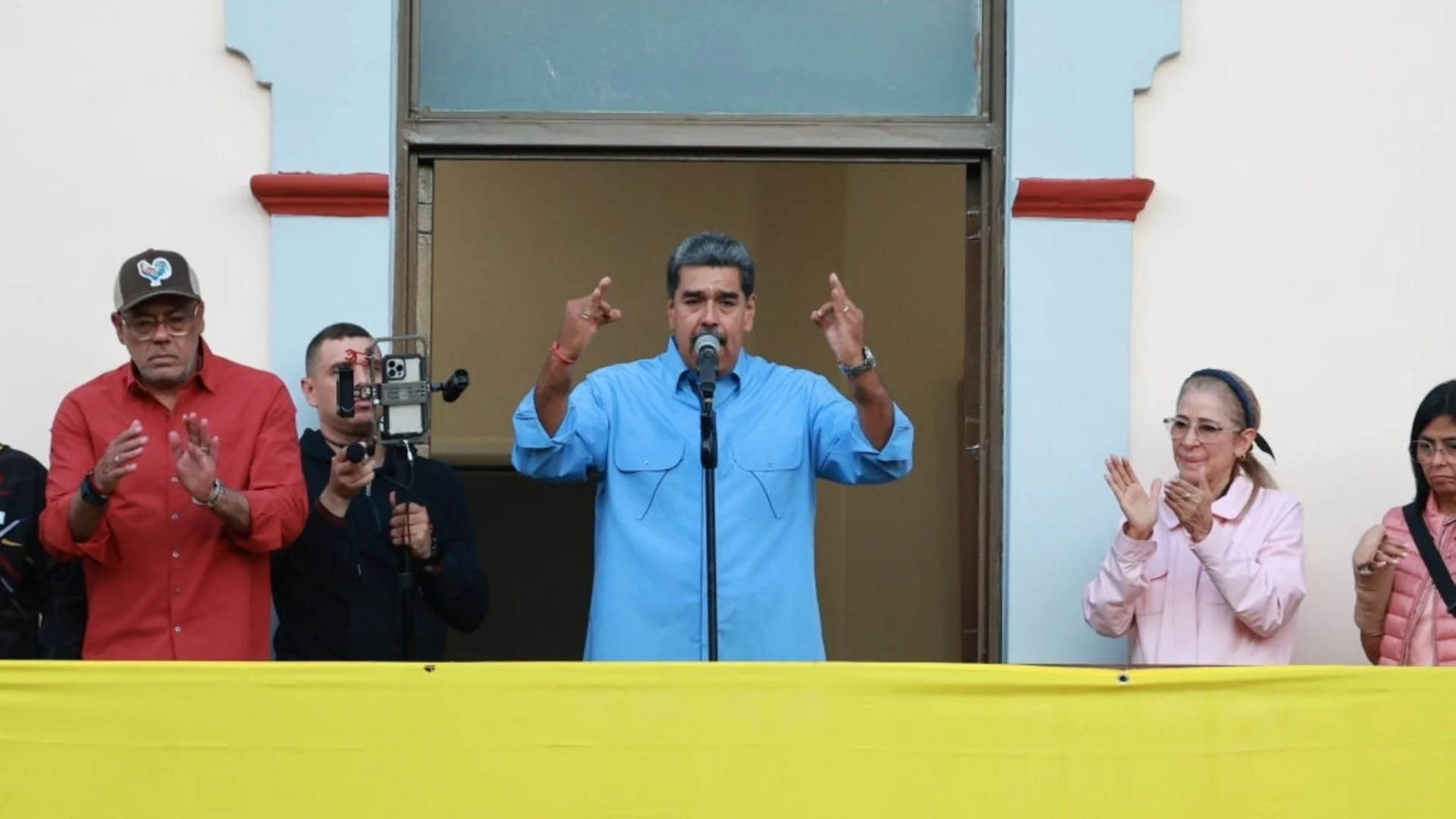 Тръмп потвърди, че е разговарял с Мадуро