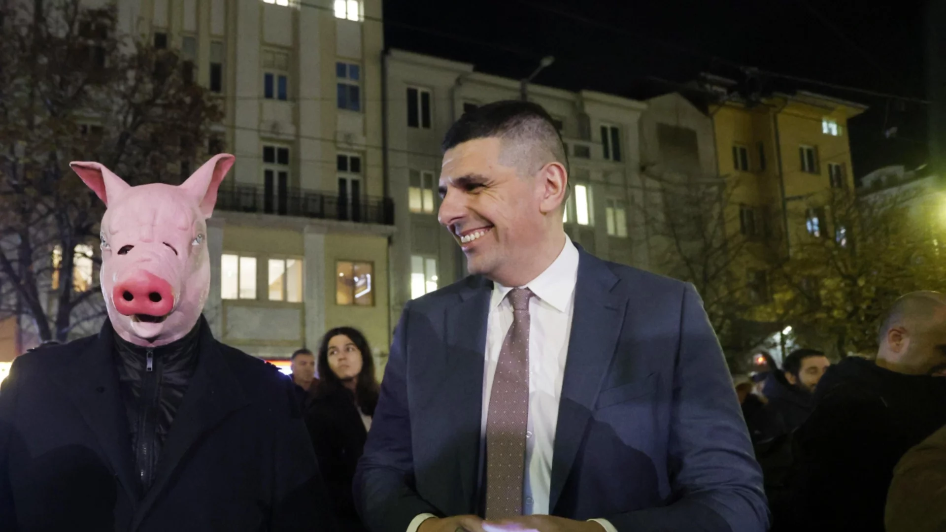 Мирчев: Заешкото сърце в Банкя знае какво трябва да направи, но голямото "Д" няма да му даде (ВИДЕО)