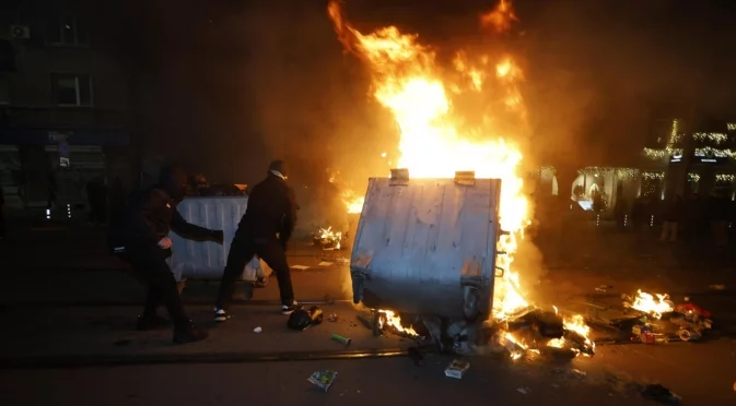 Жалки управляващи: Когато протестът протичаше спокойно и нормално, телевизиите просто ги нямаше