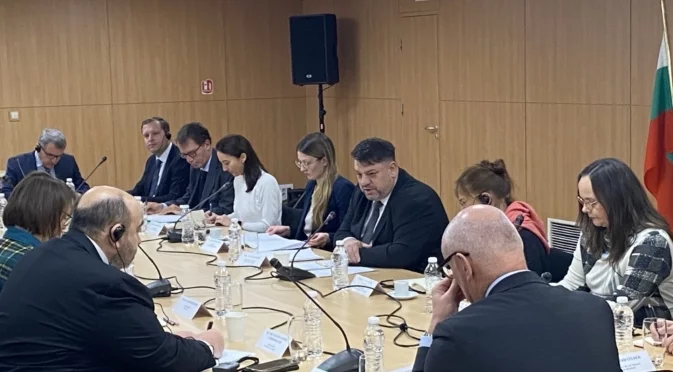 Зафиров и Цветелина Пенкова се срещнаха с посланиците на ЕС у нас