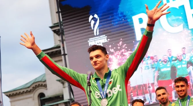 Александър Николов се върна към победите на рождения си ден