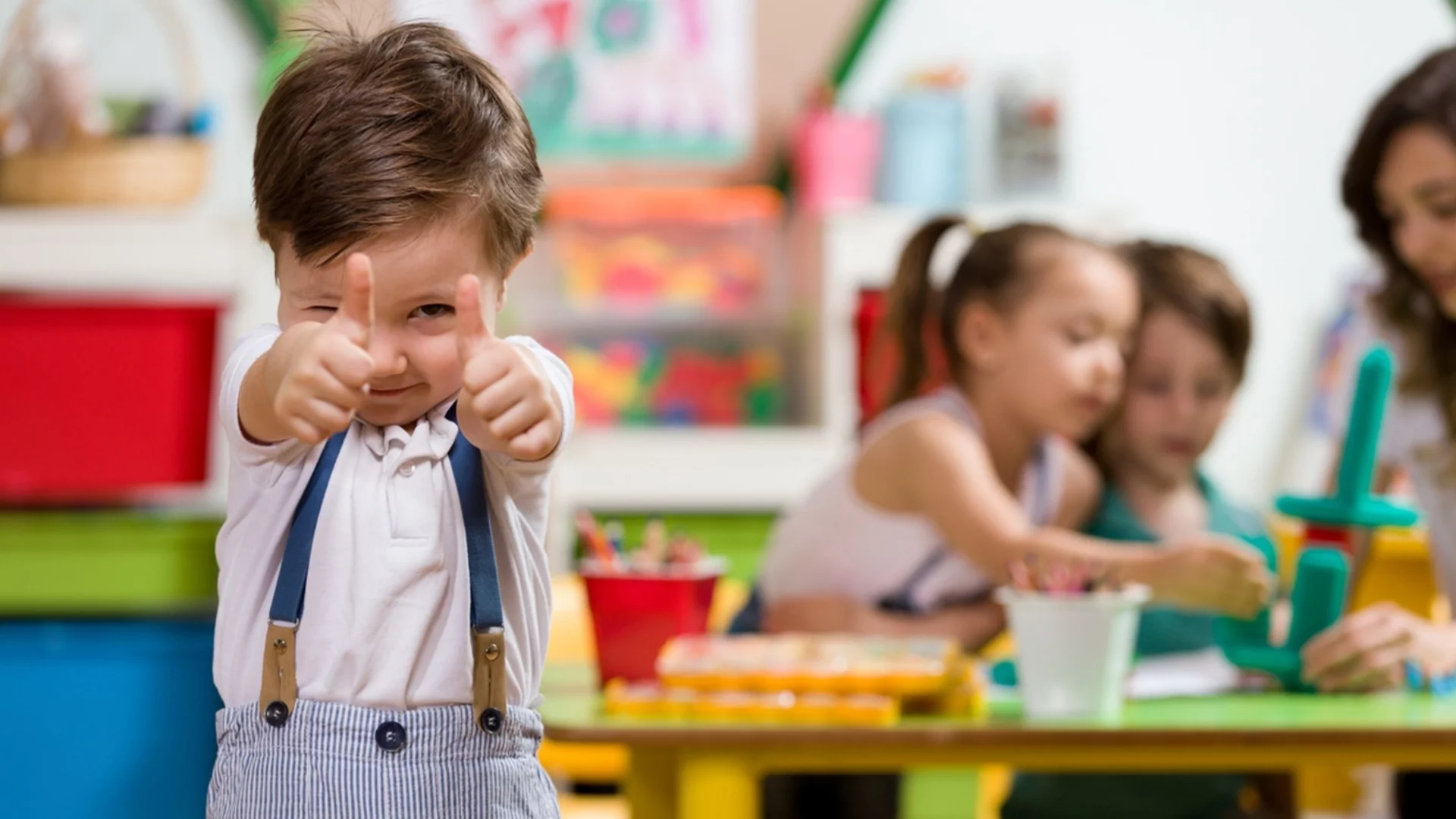 Хит преди бунта довечера: Безплатна занималня за децата на протестиращите 