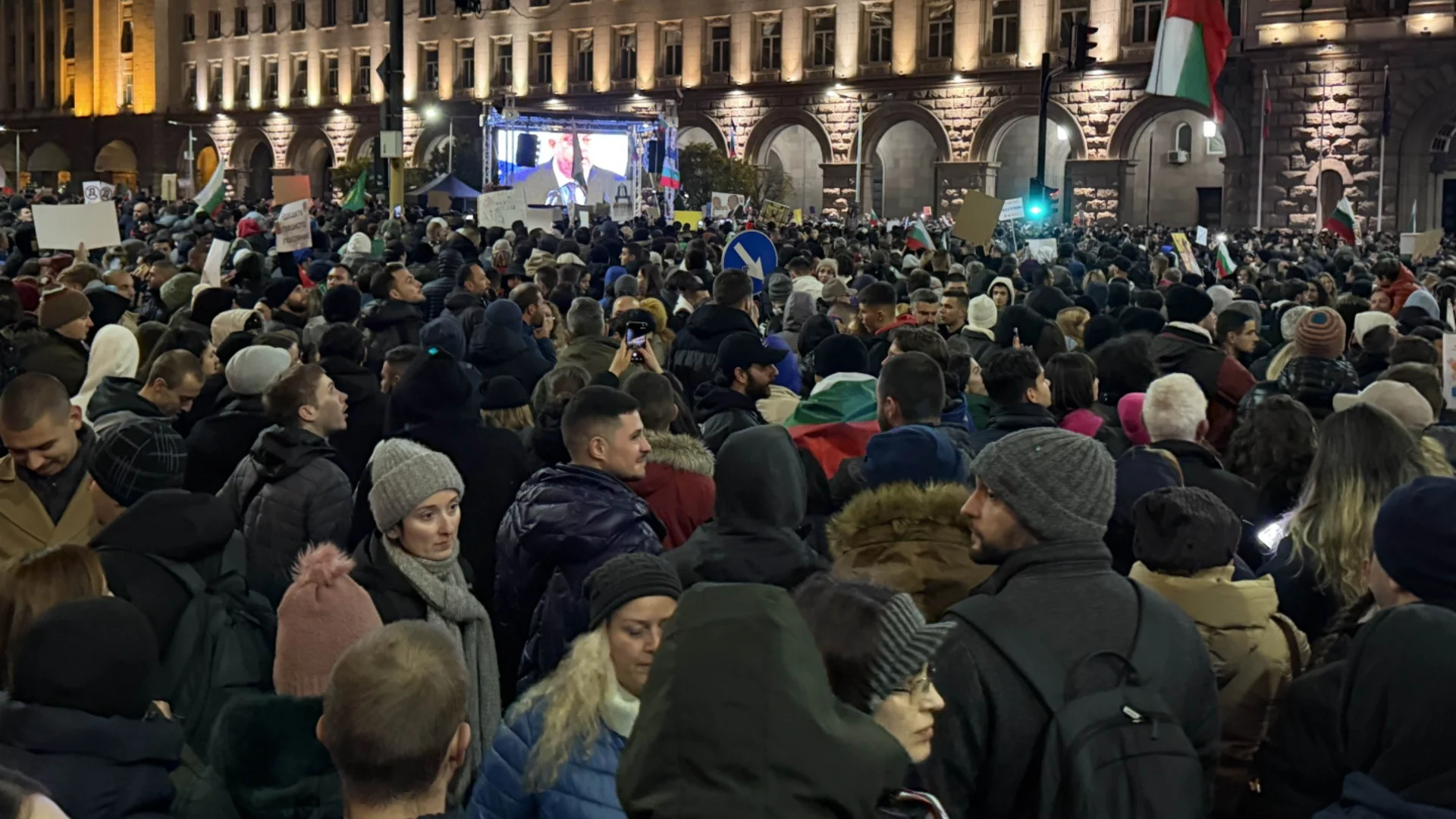  "Младежта се събуди": Възхищението на вече зрял човек от протеста срещу бюджет'26 и властта (ВИДЕО)