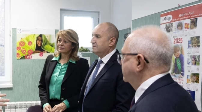 Радев с критика за здравния бюджет: Надхвърля 10 млрд. лв., а децата разчитат на благотворителност