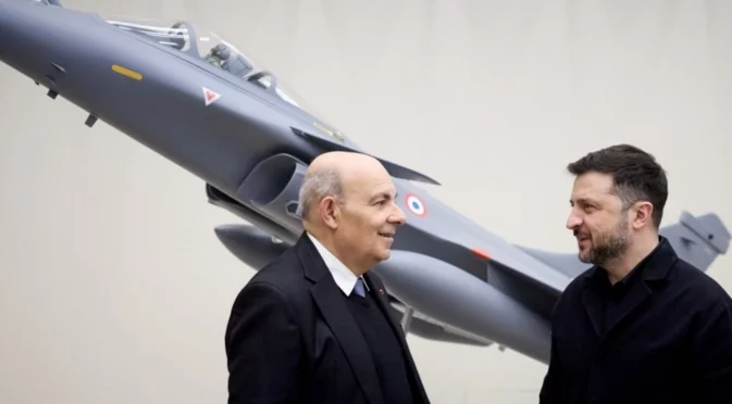 Зеленски посети завода за изтребители Rafale, какво успя да договори