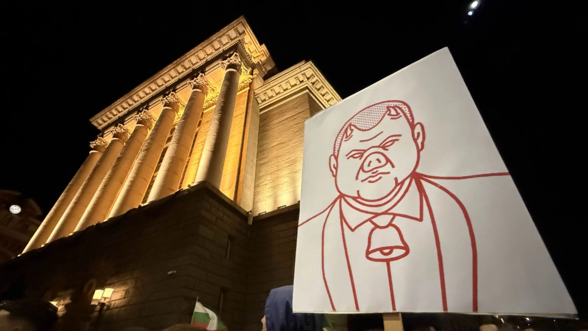 Свидетелски разказ: "Отряд чеченообразни цивилки получаваха надъхващи инструкции как да вземат участие в масовката"