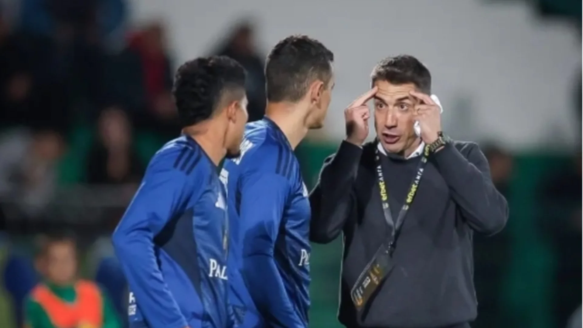 Левски отрязал 9-кратен шампион на Алжир за водещ халф на Хулио Веласкес