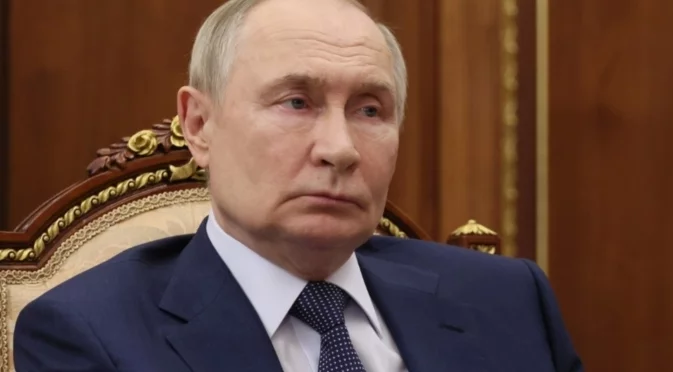 Путин: Ако Европа иска да воюва с Русия, готови сме веднага (СНИМКИ)