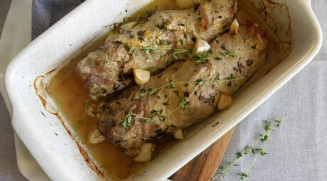 Свинско бонфиле – как да го приготвим така, че да остане нежно и отвътре