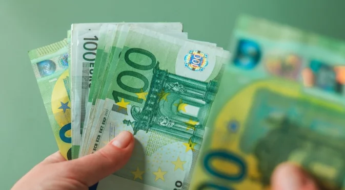 В четвъртък: „Пари при пари отиват“, а днес – при Рак, Риби + още 2 зодии!