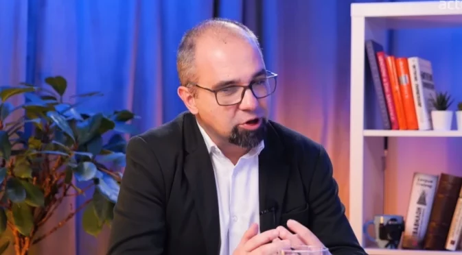 Донякъде и Борисов стиска палци на този протест, за да го избави от Пеевски