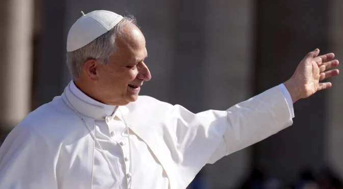 Поне 150 хиляди души на месата на папа Лъв XIV в Бейрут (ВИДЕО)