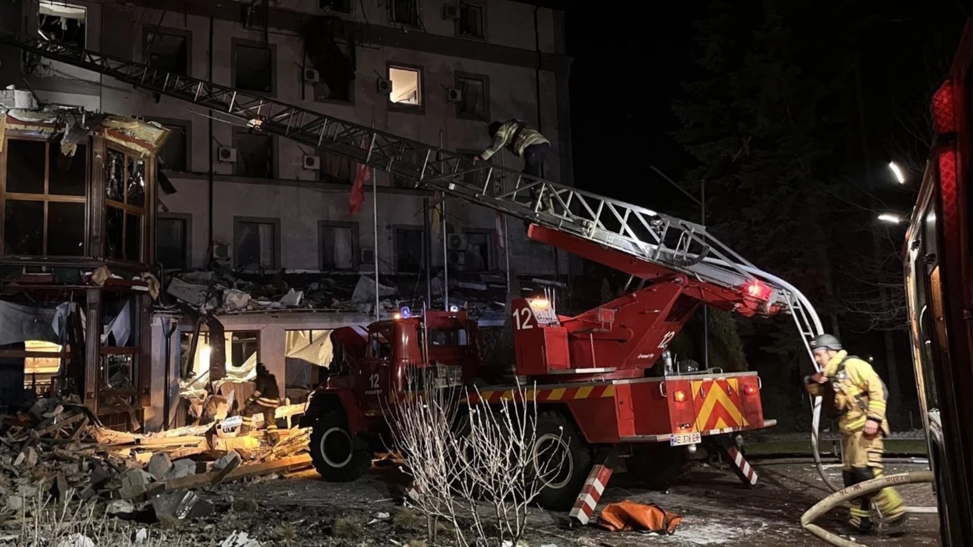 Руска балистична ракета удари административна сграда в Кривой Рог (ВИДЕО)