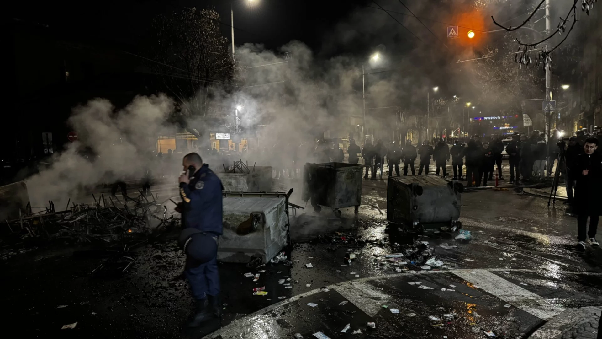 Млади мъже, част от тях – криминално проявени: 14 обвинени след протеста в понеделник