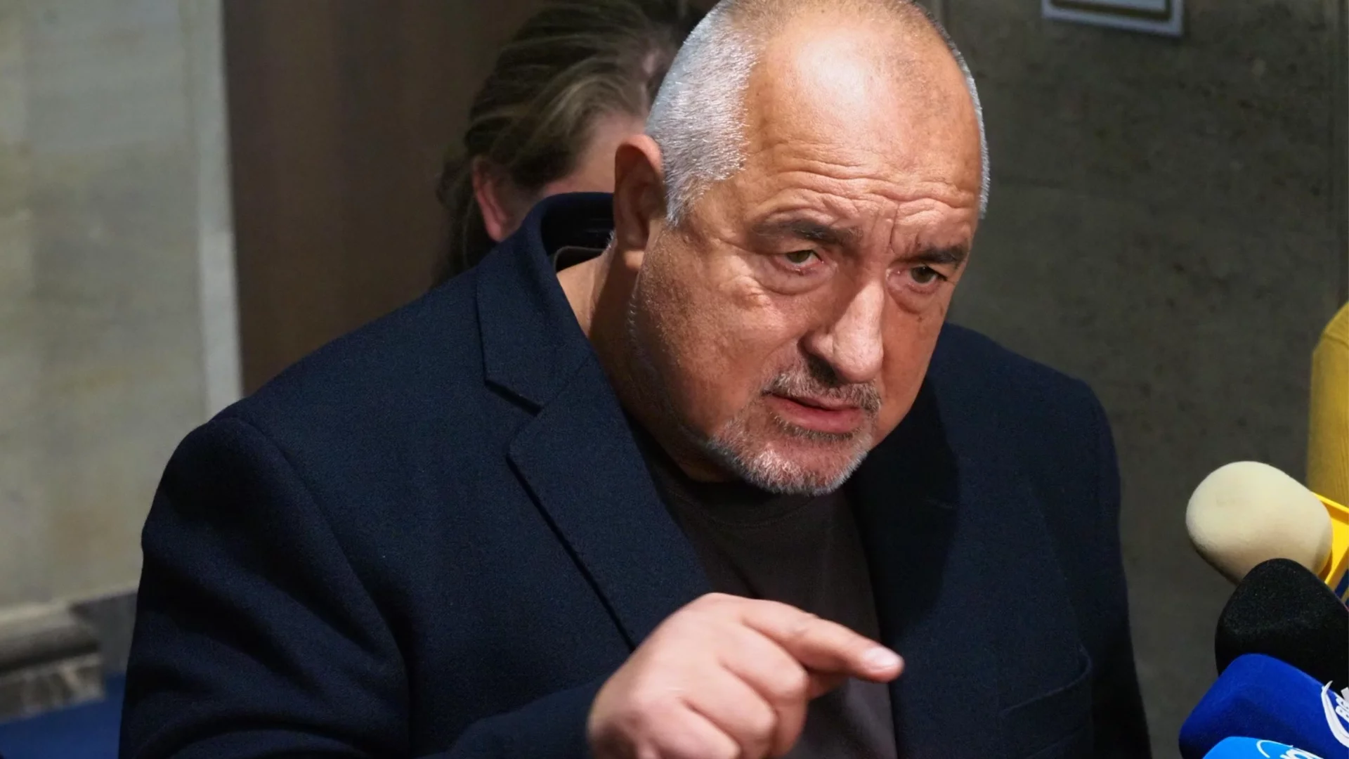 "Ще се съобразим с исканията на площада!": Борисов с видео за младите протестиращи в Инстаграм и нито дума за оставка