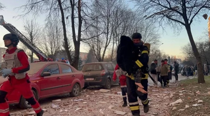 "Баща Ви уби брат ми": Украинец притисна незаконната дъщеря на Путин. Сегал казва, че е горд руснак на английски (ВИДЕО)