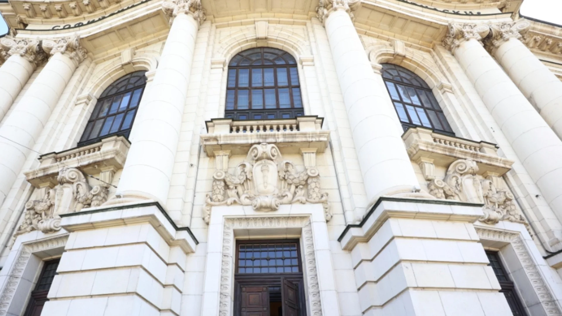 Близо 1000 македонски студенти са избрали да учат в България, повече от половината се чувстват българи (ГРАФИКА)