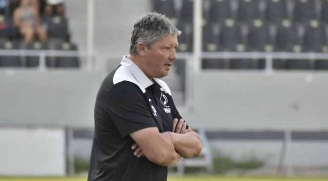 Божинов призова: Вярвам, че много от нас, ако дарят дори само 1 лев за легендата Любо Пенев, ще успеем да му помогнем!