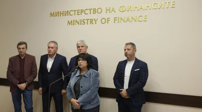 Работодатели и синдикати продължават разговорите за Бюджет 2026