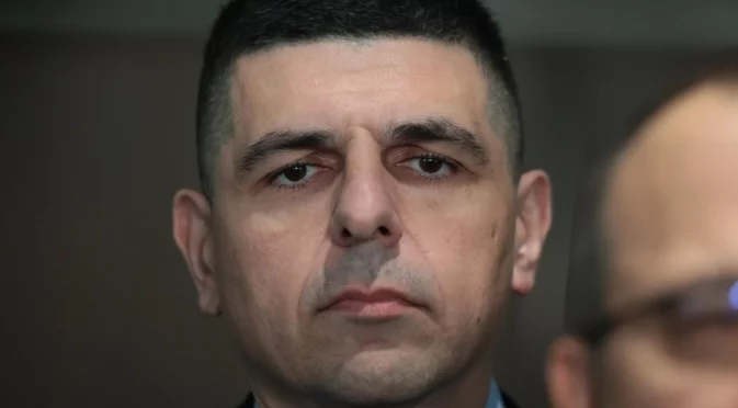 "Вчера видях страха в очите му": Мирчев отговори на Пеевски и обясни, че той го е молил да подписват общи проекти (ВИДЕО)