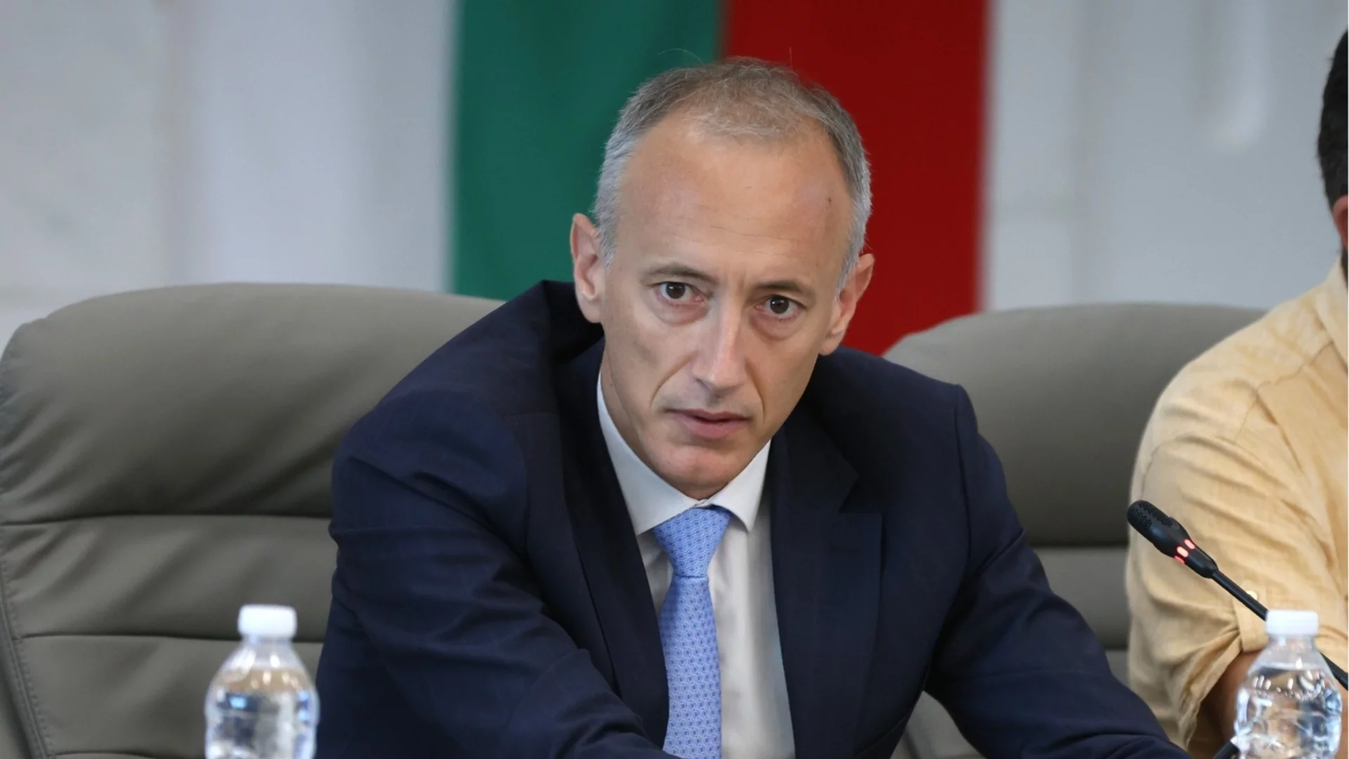 След изтеглянето на Бюджет 2026: Министър Вълчев обясни за увеличението на учителските заплати