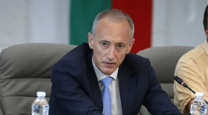След изтеглянето на Бюджет 2026: Министър Вълчев обясни за увеличението на учителските заплати