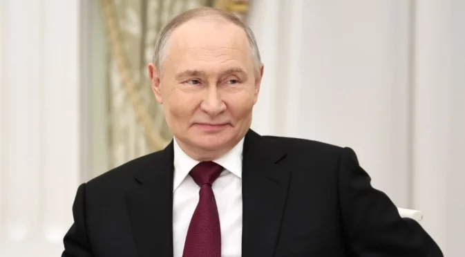 В Индия хванаха Путин натясно с въпрос: Защо стреляте и разрушавате домовете на рускоговорящи в Украйна? (ВИДЕО)